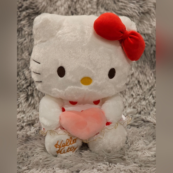 Hello Kitty Sanrio character plush doll with pink heart. - Picture 2 of 5